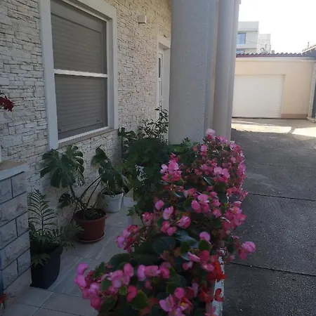 アパート Borik *